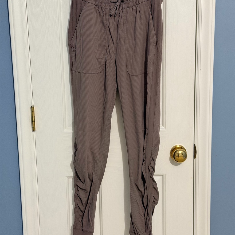 lululemon athletica Drawstring Joggers — Mauve Taupe